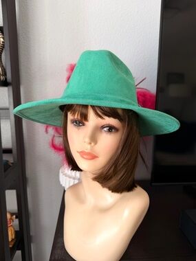 Green Wide-Brim Fedora Hat